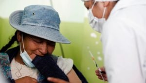 Bolivia enfrenta repunte de COVID-19, pero con baja mortalidad