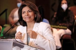Laura Chinchilla lanza críticas contra el Gobierno por índice de homicidios