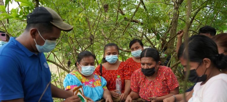 Mujeres indígenas Naso de Panamá lideran el cambio en sus comunidades durante la pandemia