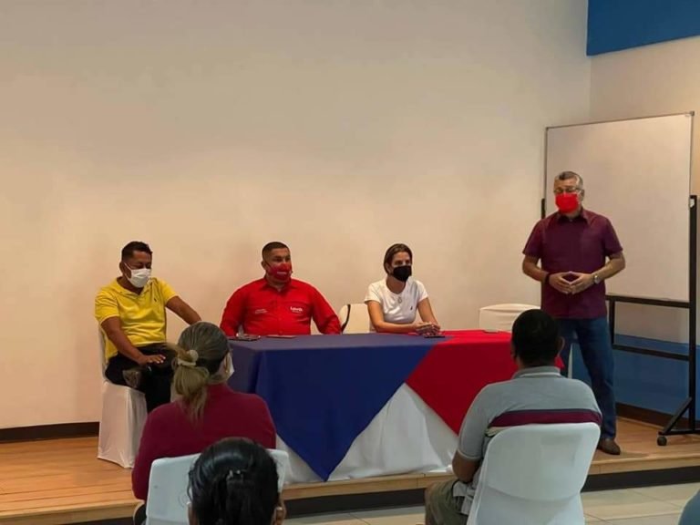 Dirigentes del Partido Republicano en Puntarenas dan adhesión al PUSC