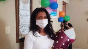 El Salvador libera a mujer acusada de homicidio por un aborto involuntario