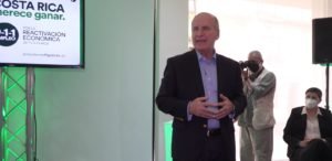 Figueres hace un llamado a una campaña de altura en defensa de la democracia, las mujeres y los jóvenes