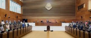 Gobierno presenta proyecto para congelar precio de combustibles