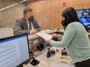 Dolanescu presenta proyecto para reducir pensiones de lujo