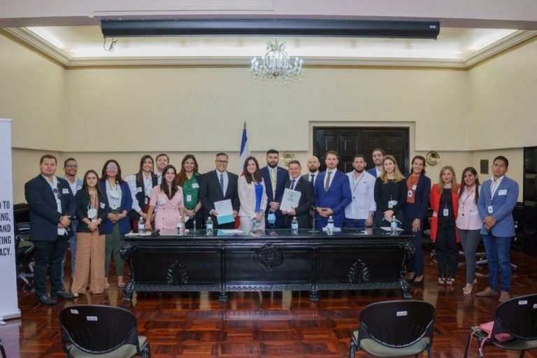 Parlamentarios costarricenses se unen al Foro Transatlántico por la libertad de Cuba