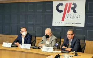 Sector productivo solicita al Gobierno una solución urgente ante desabastecimiento de alcohol