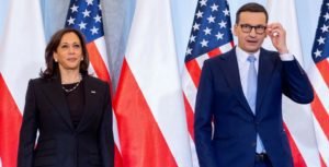Kamala Harris en Polonia: hay que investigar a Rusia por crímenes de guerra en Ucrania