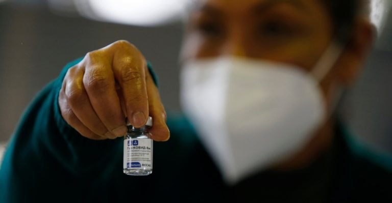 “Hay un rechazo de la población”: Guatemala reporta vencimiento de vacunas rusas Sputnik V