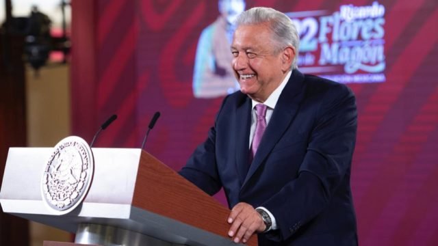 López Obrador seguirá en la presidencia de México tras referendo