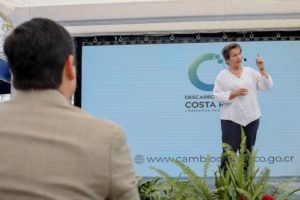 Carlos Alvarado: Christiana, sos un ejemplo para el mundo entero. ¡Qué orgullo!