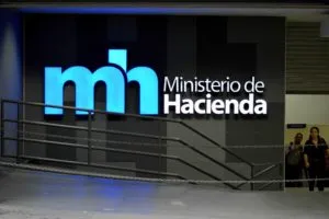 Hacienda presenta presupuesto extraordinario que destina fondos a FODESAF, seguridad ciudadana y aguinaldos