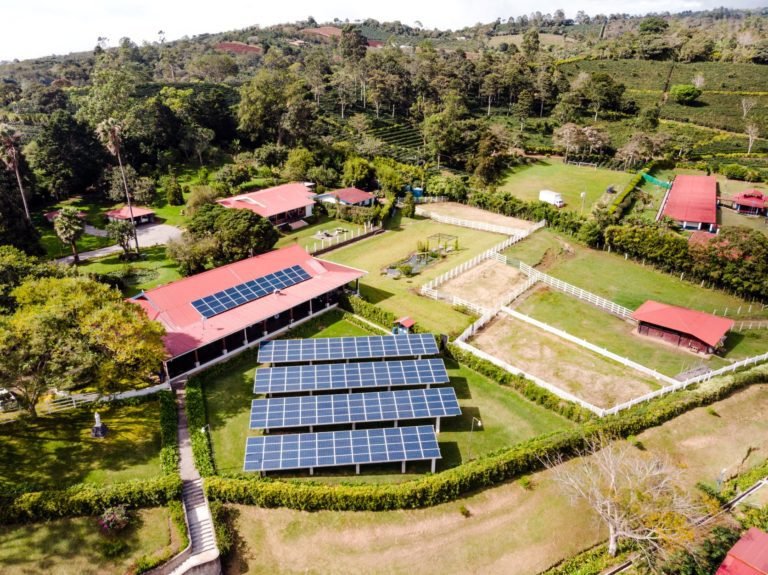 Aresep modifica metodología para generación de energía solar