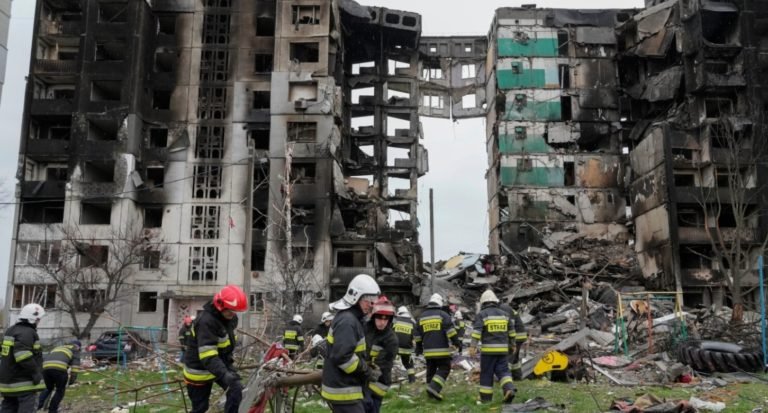 Los rusos se enfrentan a sus muertos y los costos de la invasión a Ucrania