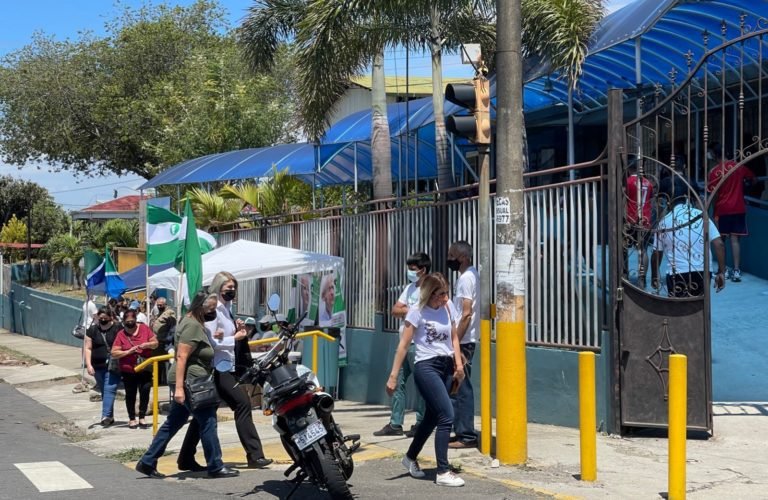 Sobrino de Figueres denuncia que en Coronado están ofreciendo ₡50 mil a fiscales de PSD