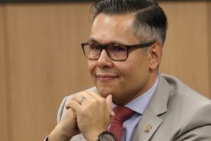 Proyecto 23.260 “es aceptar que la clase política no puede ofrecer mejores alternativas”, afirma Dengo