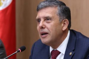 Oscar Izquierdo considera interesante analizar el proyecto de jornadas laborales 4×3