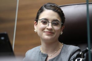 Vindas: Claro que queremos que la gente tenga trabajo pero no a costa de su salud mental y vida familiar