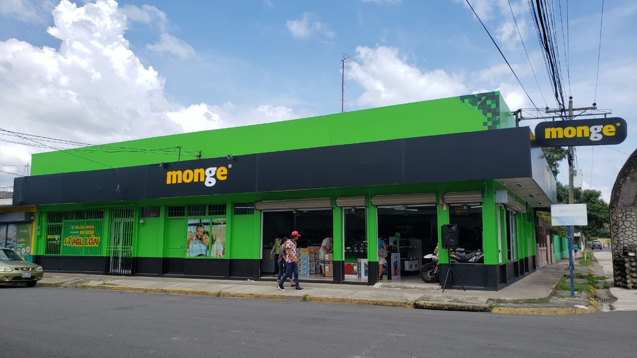 Monge lidera el manejo de residuos electrónicos, tras recolectar 152  toneladas en estos implementos