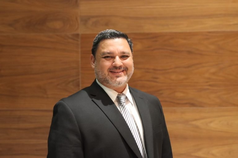 Gilberto Campos busca recortarle recursos al Infocoop