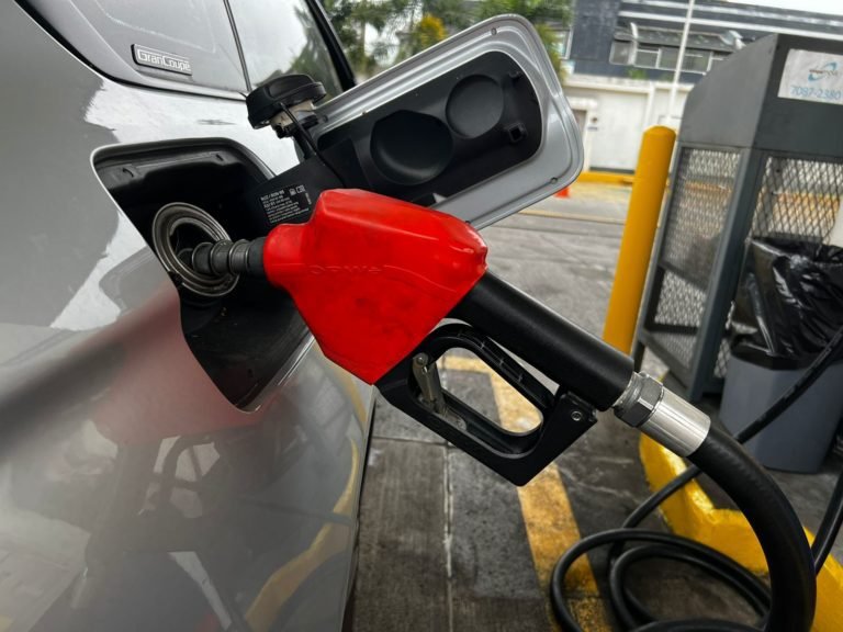 Aresep propone rebaja en el precio de los combustibles