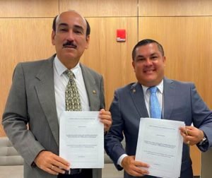 Diputados Nicolás y Robles presentan proyecto para dotar de un edificio a Municipalidad de Puntarenas