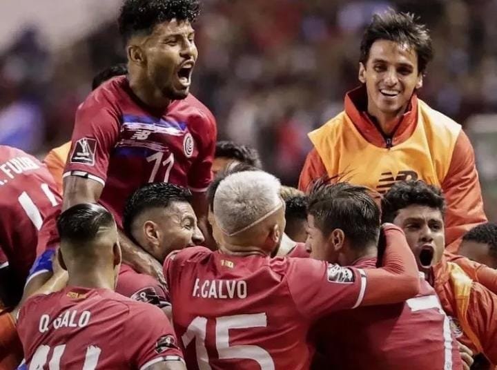 ¡Posible alineación de la tricolor!