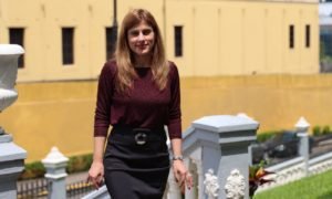 Andrea Álvarez critica que agenda convocada por el Ejecutivo no está a la altura de lo que requiere el país