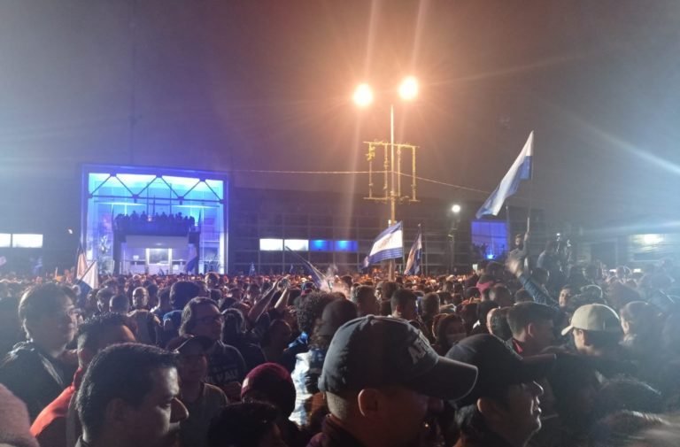 ¡Locura en la provincia de Cartago!