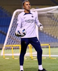 Keylor Navas continúa lesionado