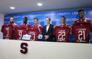 Saprissa presentó a sus cinco nuevos refuerzos