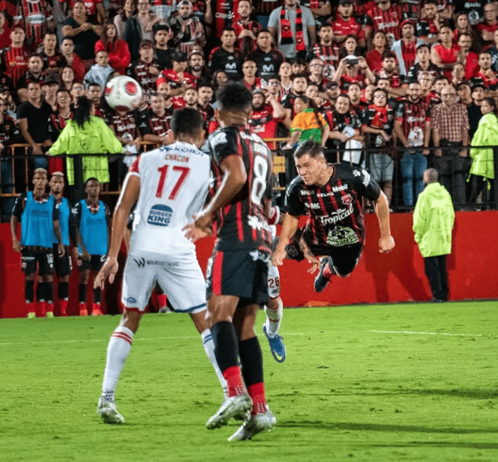 Hace 26 años Alajuelense estaba en la misma situación