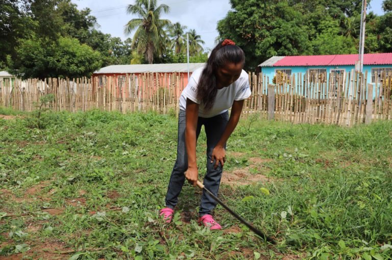 Jardines comunitarios, un lugar donde las mujeres indígenas de Venezuela pueden sentirse seguras