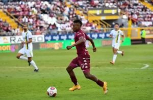 Víctor Medina es un posible candidato a reforzar Puntarenas FC