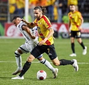 Yendrick Ruiz lesionado