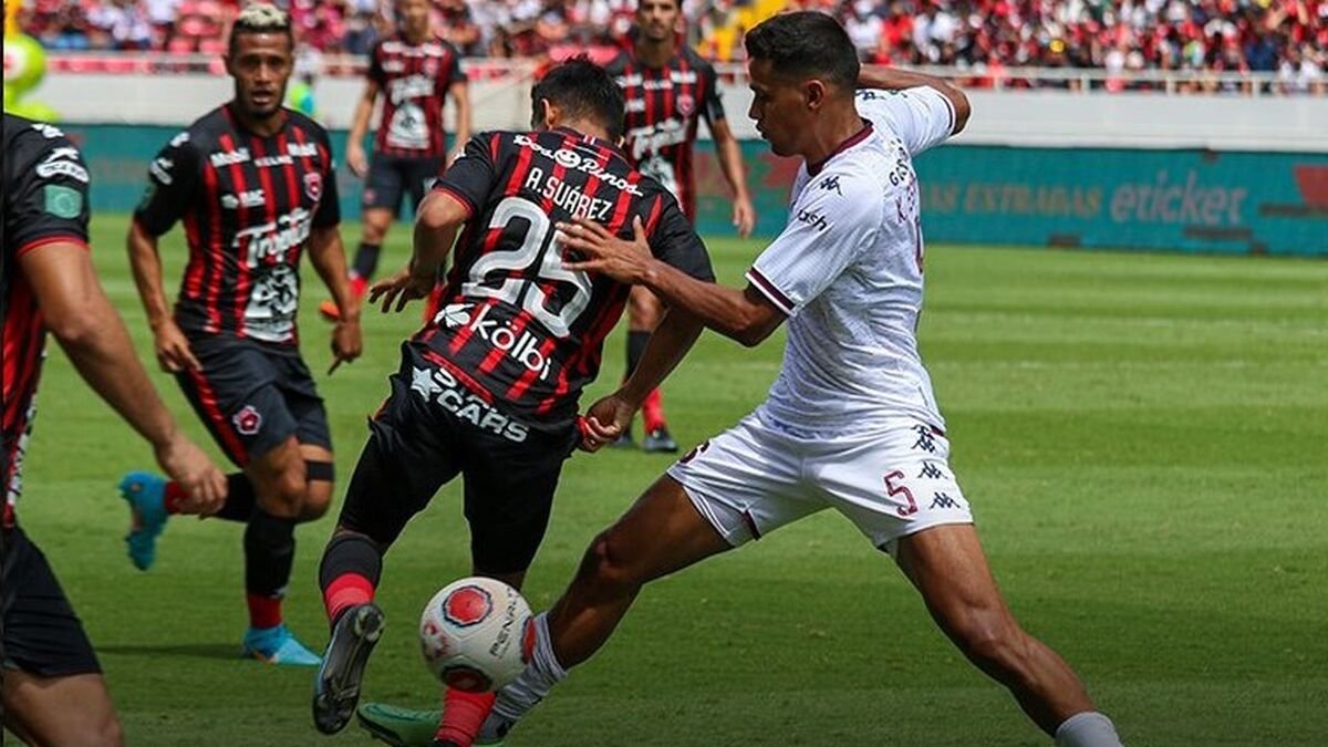 En Alajuelense apelan por la contundencia como la principal arma para avanzar a la final