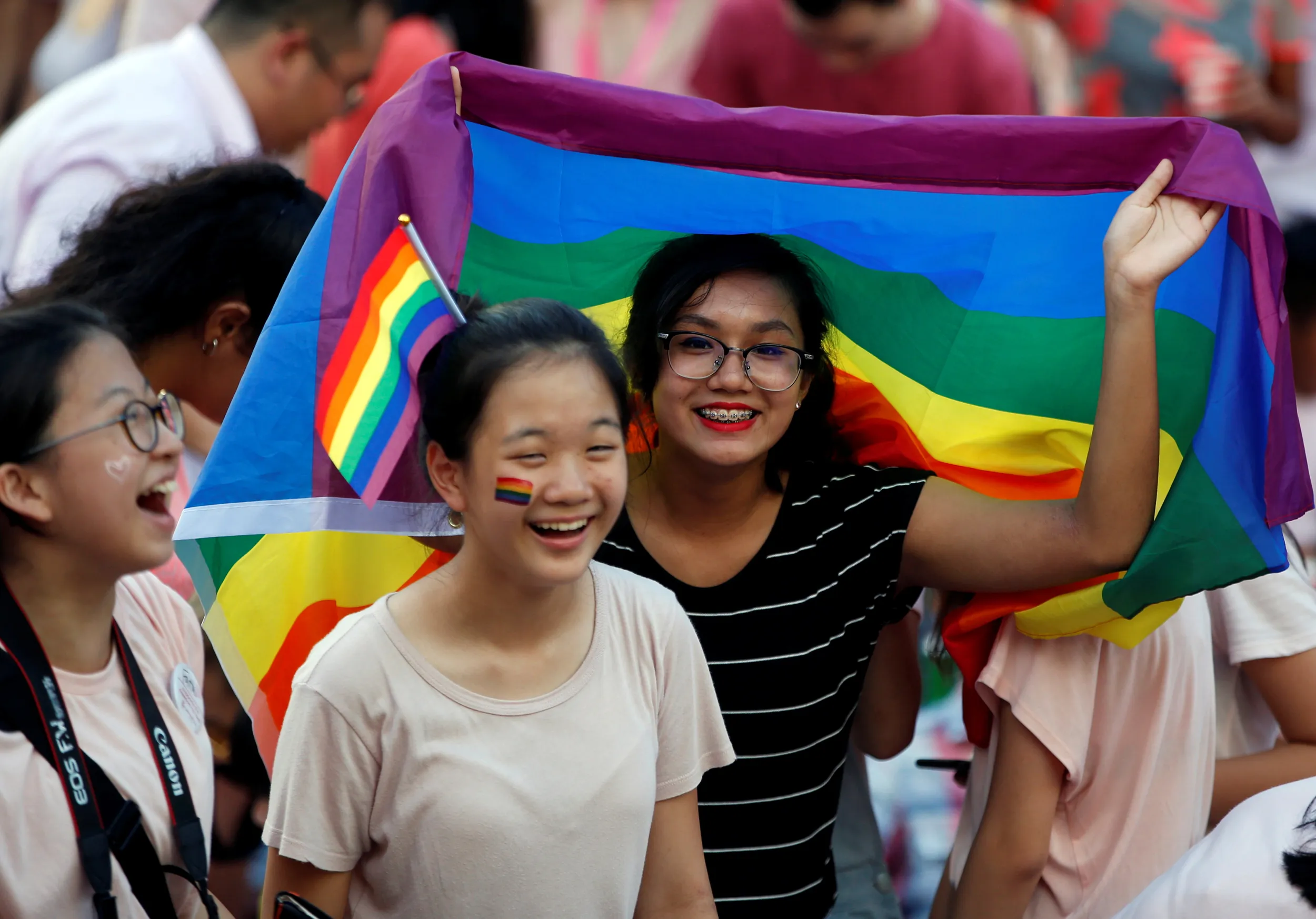 Singapur: Celebran despenalización de relaciones gay