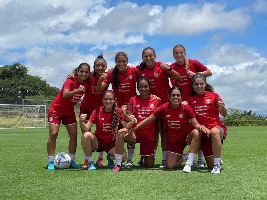 La Sele Femenina realizó entrenamiento en el Estadio Nacional