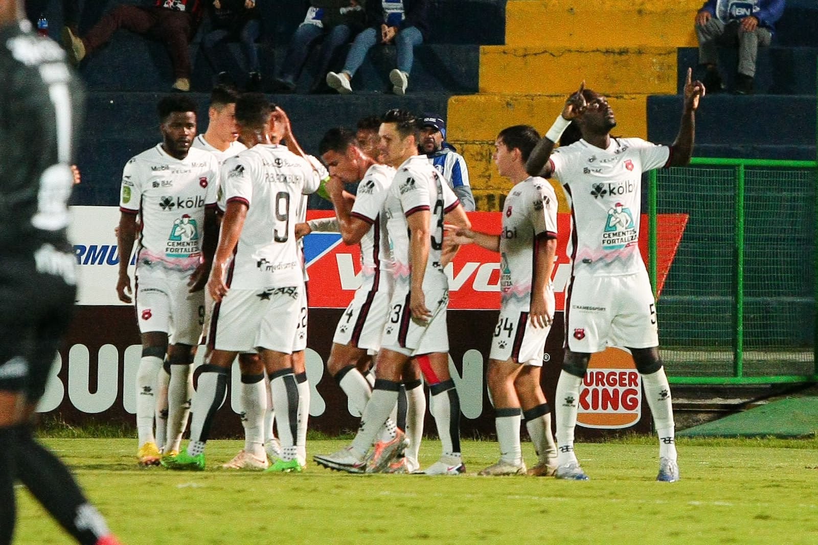 Alajuelense dice presente en semifinales, mientras que Cartaginés se despide del sueño bicampeonato