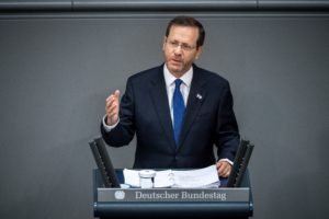 Presidente israelí Herzog aboga por estrechar relaciones con Alemania
