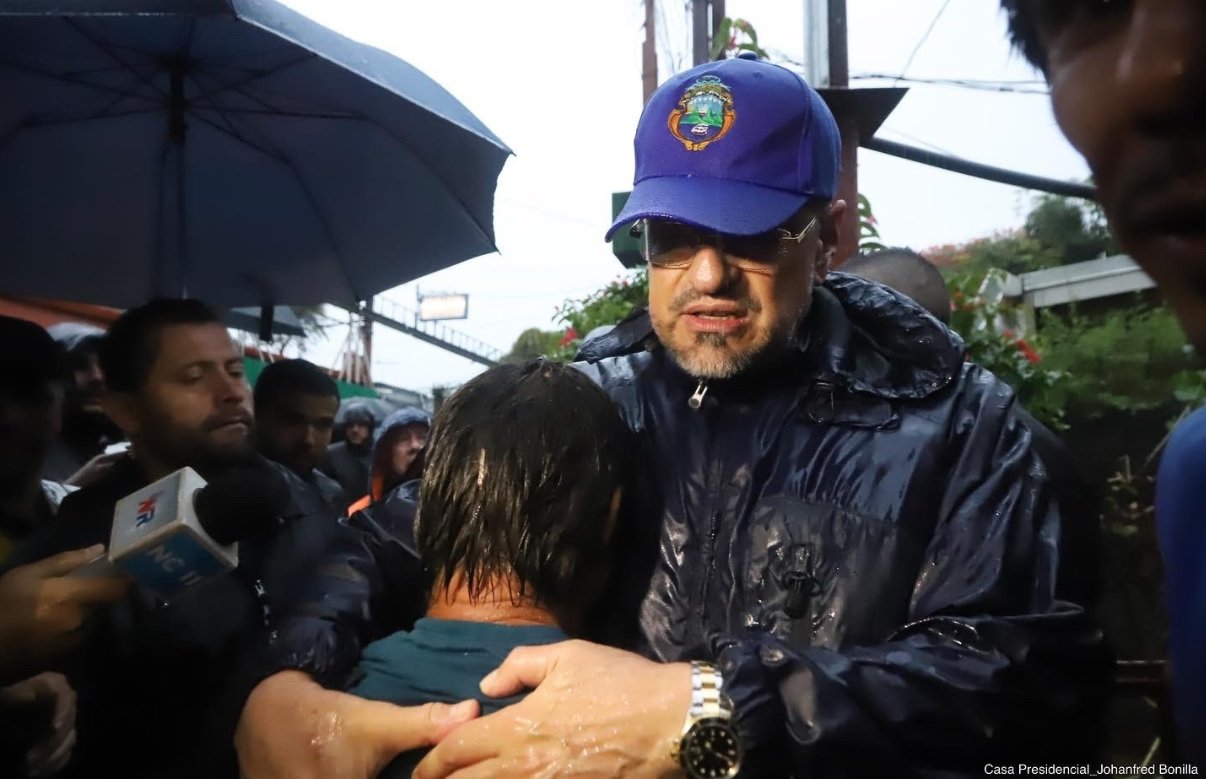 Rodrigo Chaves y equipo de Gobierno recorrerán Zona Sur del país para atención de emergencia