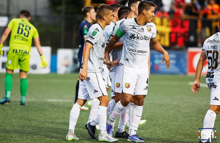 Herediano es el primer equipo en conseguir el boleto a semifinales