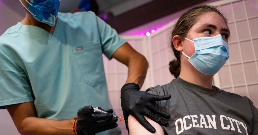 Regulador de la UE apoya el refuerzo para el COVID de Pfizer adaptado para la variante BA.4/5