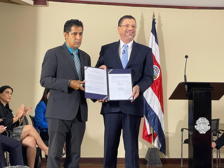 Gobierno presentará ante la Asamblea Legislativa proyecto para vender BCR