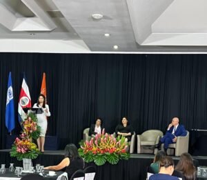 Instituciones firman compromiso para avanzar hacia igualdad