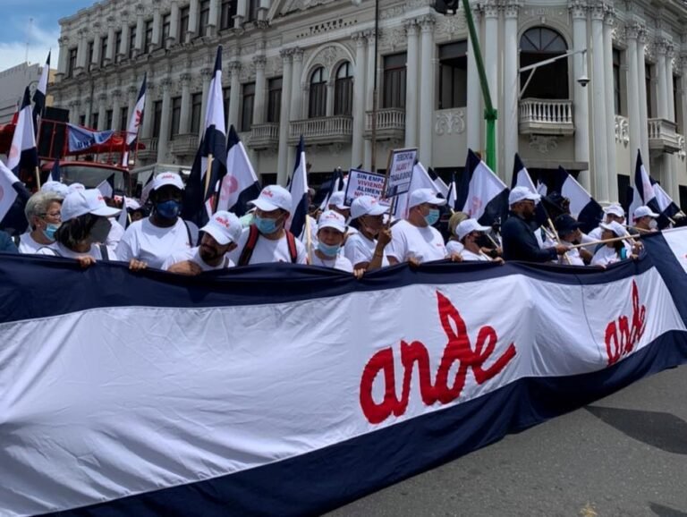 Presidenta ANDE: Si logramos mejorar los puentes de diálogo la educación puede mejorar