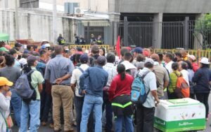 Alianza Campesina del Norte levanta manifestación frente a Casa Presidencial tras acuerdo con el Gobierno