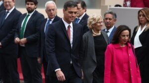 Pedro Sánchez es abucheado en desfile por el día de la Fiesta Nacional