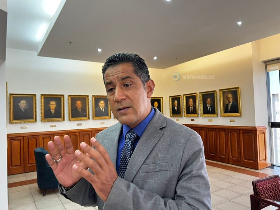 Nogui Acosta: Necesitamos transformar el Estado costarricense, no necesariamente hacerlo crecer