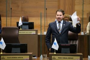 Un homenaje debe otorgarse a quien lo merece no a quien solamente demostró desprecio por Costa Rica, señala Pablo Sibaja