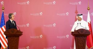 Blinken critica a FIFA por decisión sobre brazaletes pro diversidad